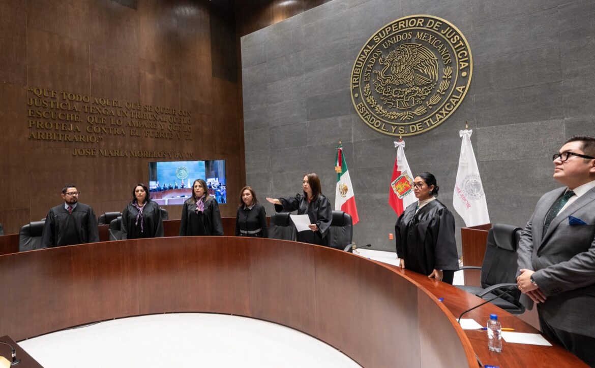 toma_protesta_presidenta_fanny